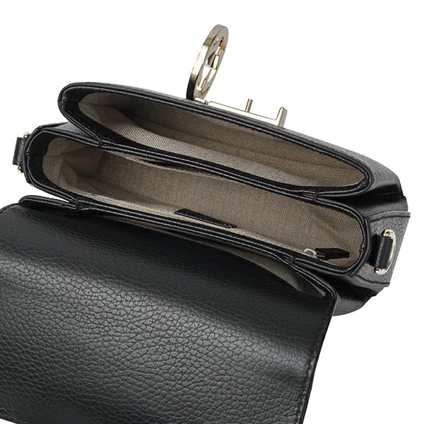 グッチ GUCCI ショルダーバッグ 607720 CAO0G 1000 グッチ GUCCI ショルダーバッグ 607720 CAO0G 1000
